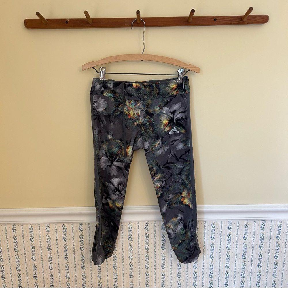 Adidas Patterned Energy Running Cropped Athletic Leggings